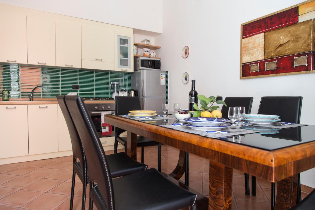 San Gregorio Luxury Apartments نابولي المظهر الخارجي الصورة